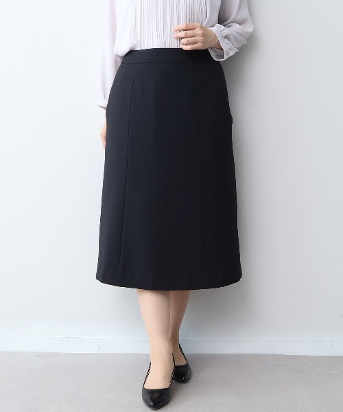 fleur by mint breeze(フルールバイミントブリーズ)の「【L~5L 大きいサイズ】【イージーケア】【セットアップ可】ストレッチAラインスカート(スカート・レディース・グレー/ブラック・5L/LL/3L/4L)」の1枚目の写真