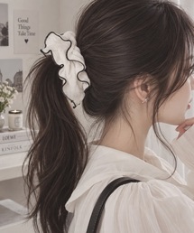 MIMILINE（ミミライン）の「配色パイピングシュシュ（シュシュ）」