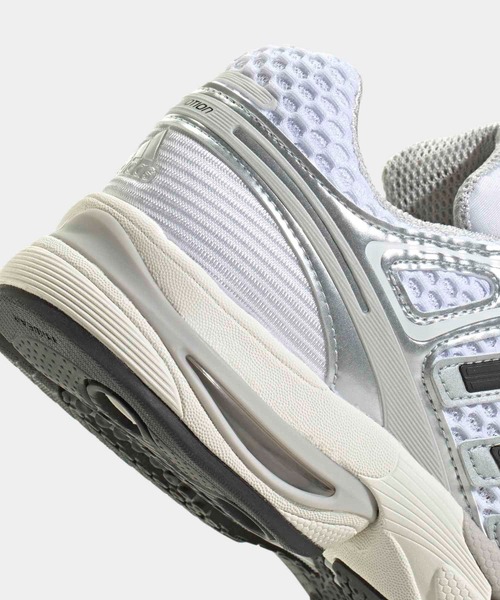 adidas(アディダス)の「アディスター コントロール 5 / ADISTAR CONTROL 5 / アディダスオリジナルス adidas Originals(スニーカー・メンズ・シルバー・22.0cm/22.5cm/23.0cm/23.5cm/24.0cm/24.5cm/25.0cm/25.5cm/26.0cm/26.5cm/27.0cm/27.5cm/28.0cm/28.5cm/29.0cm)」の11枚目の写真