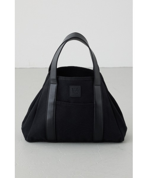 AZUL by moussy(アズールバイマウジー)の「台形トートバッグ【着用画像あり】(トートバッグ・メンズ・ホワイト/ブラック・FREE)」の1枚目の写真