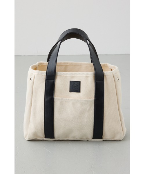 AZUL by moussy(アズールバイマウジー)の「台形トートバッグ【着用画像あり】(トートバッグ・メンズ・ホワイト/ブラック・FREE)」の5枚目の写真