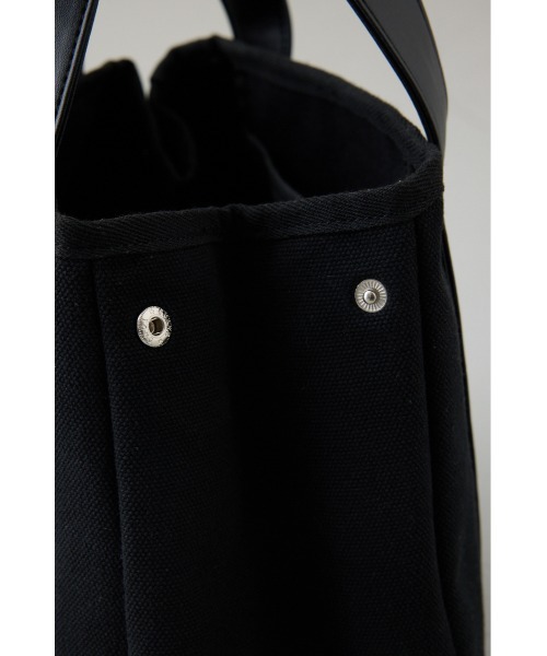 AZUL by moussy(アズールバイマウジー)の「台形トートバッグ【着用画像あり】(トートバッグ・メンズ・ホワイト/ブラック・FREE)」の21枚目の写真
