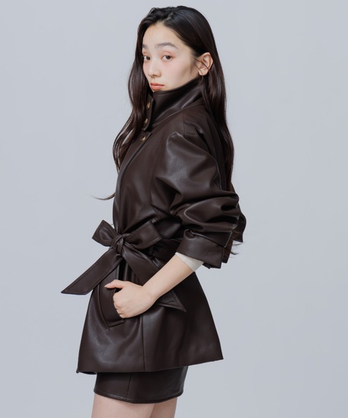 SENEE(セニー)の「2way stand collar middle coat(ツーウェイスタンドカラーミドルコート)(ノーカラーコート・レディース・ブラック/ブラック系その他/ブラウン・MEDIUM/SMALL)」の12枚目の写真