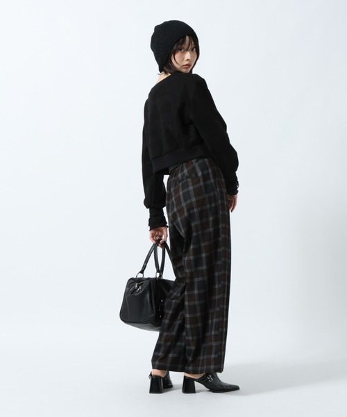 PAGEBOY（ページボーイ）の「ダイバースエードプルオーバー【セットアップ対応】（スウェット・レディース・ブラック/ブルー・FREE）」の18枚目の写真