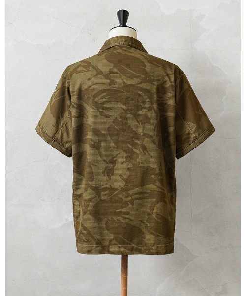 MILITARY（ミリタリー）の「実物 新品 デッドストック イギリス軍 リメイク TROPICAL COMBAT S/S シャツ　OLIVE（シャツ/ブラウス・メンズ・オリーブ・L/M/M-L/L-XL）」の3枚目の写真