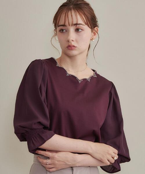 couture brooch（クチュールブローチ）の「【顔まわり華やぐ・UVカット】スカラ刺繍トップス（Tシャツ/カットソー・レディース・ボルドー/ブラック/グレー・40/38/36/42）」の3枚目の写真