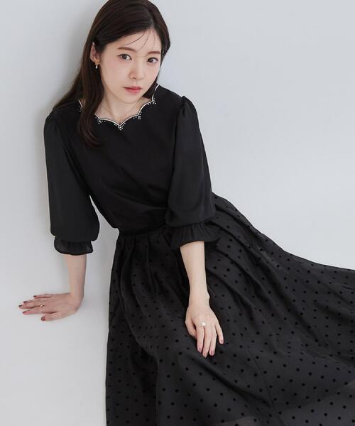 couture brooch（クチュールブローチ）の「【顔まわり華やぐ・UVカット】スカラ刺繍トップス（Tシャツ/カットソー・レディース・ボルドー/ブラック/グレー・40/38/36/42）」の17枚目の写真