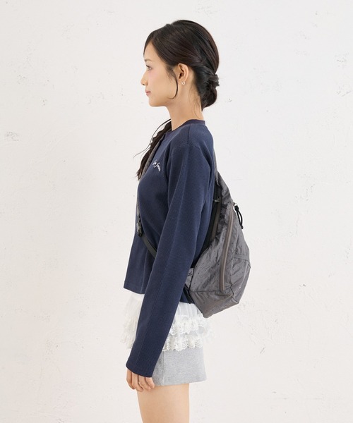 FCMM(エフシーエムエム)の「SHOULDER NAP SACK / ショルダーナップサック(バックパック/リュック・レディース・ライトブルー/グレー・FREE)」の5枚目の写真