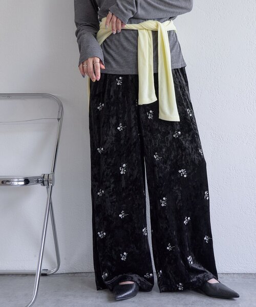 DISCOAT(ディスコート)の「【WEB限定】ベロア刺繍イージーパンツ(その他パンツ・レディース・ブラック/チャコールグレー/ブラウン・FREE)」の14枚目の写真