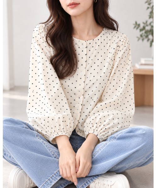 FAZVY(ファズビー)の「レトロな水玉にときめく 抜け感ドットブラウス(シャツ/ブラウス・レディース・アイボリー・L/M/S)」の10枚目の写真