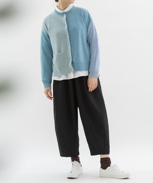nop de nod(ノップドゥノッド)の「Pommeギャバ裾ダーツ9分パンツ(その他パンツ・レディース・ブラック/ネイビー/ダークグレー・3)」の5枚目の写真