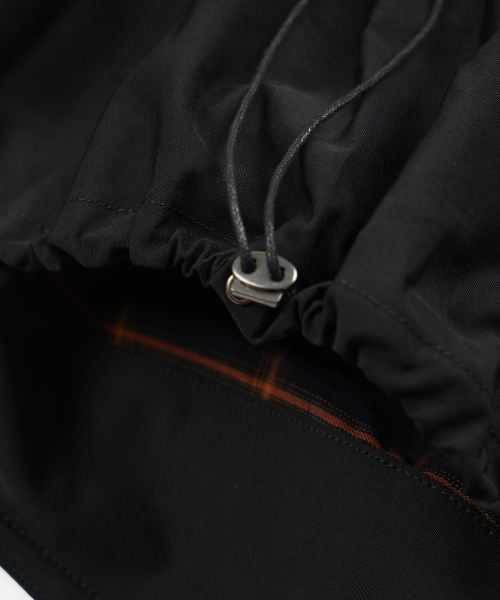 FRIZMWORKS(フリズムワークス)の「HERITAGE HUNTING CROSS BAG _ BLACK(メッセンジャーバッグ・レディース・その他・ONE SIZE)」の4枚目の写真