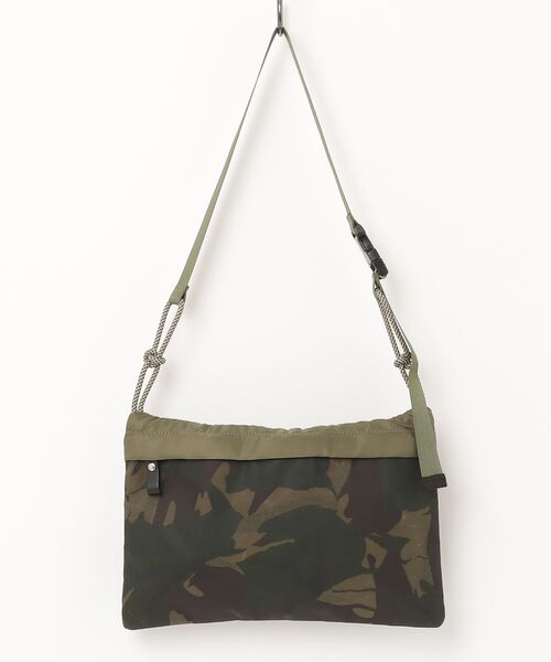SHIPS（シップス）の「Minnessak:MED.CORD CROSS（トートバッグ・メンズ・ブラック/オリーブ・ONE SIZE）」の3枚目の写真
