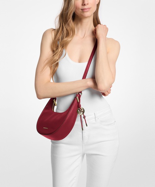 MICHAEL KORS(マイケルコース)の「NOLITA ぺブルレザー コンバーチブル クロスボディ スモール(ショルダーバッグ・レディース・レッド系・FREE)」の2枚目の写真