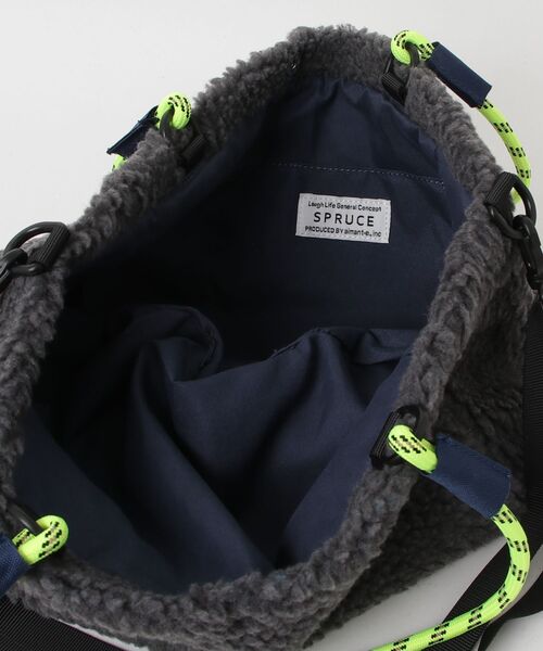 SPRUCE（スプルース）の「EM : 【SPRUCE】｜ボアコード2WAYトート（ショルダーバッグ・レディース・ブラック/ブラウン/ベージュ/グレー・FREE）」の8枚目の写真