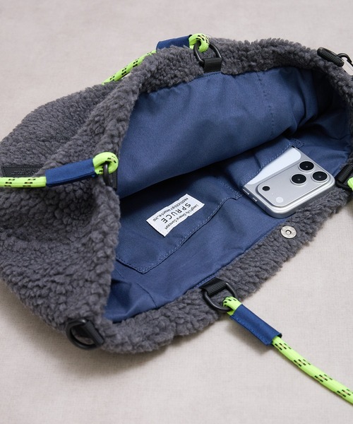 SPRUCE（スプルース）の「EM : 【SPRUCE】｜ボアコード2WAYトート（ショルダーバッグ・レディース・ブラック/ブラウン/ベージュ/グレー・FREE）」の12枚目の写真