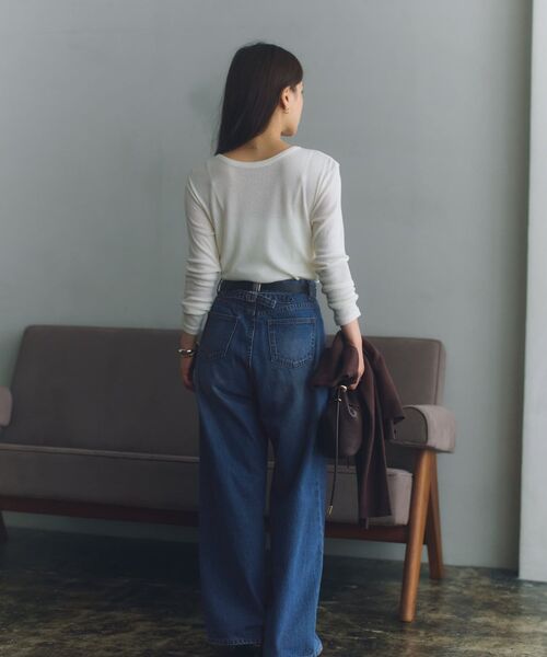 COHINA(コヒナ)の「コットンシルクヘンリーネックトップス 【低身長・小柄女性】(Tシャツ/カットソー・レディース・ブラック/レッド/オフホワイト・ONE SIZE)」の18枚目の写真