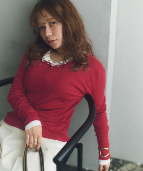 COHINA(コヒナ)の「コットンシルクヘンリーネックトップス 【低身長・小柄女性】(Tシャツ/カットソー・レディース・ブラック/レッド/オフホワイト・ONE SIZE)」の19枚目の写真
