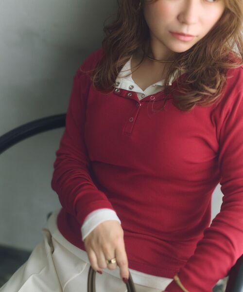 COHINA(コヒナ)の「コットンシルクヘンリーネックトップス 【低身長・小柄女性】(Tシャツ/カットソー・レディース・ブラック/レッド/オフホワイト・ONE SIZE)」の22枚目の写真
