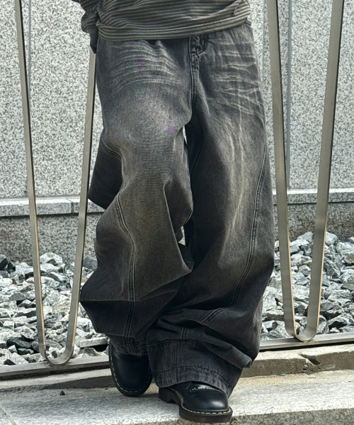 SCALLYWAG（スカリーワグ）の「ウォッシュドカーブデニムパンツ[ブラック]（デニムパンツ・レディース・その他・SMALL/MEDIUM/LARGE）」の2枚目の写真
