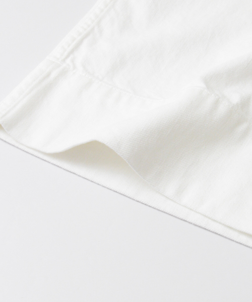 URBAN RESEARCH(アーバンリサーチ)の「UR 後ろレースupワイドデニムパンツ(デニムパンツ・レディース・オフホワイト・38/36)」の9枚目の写真