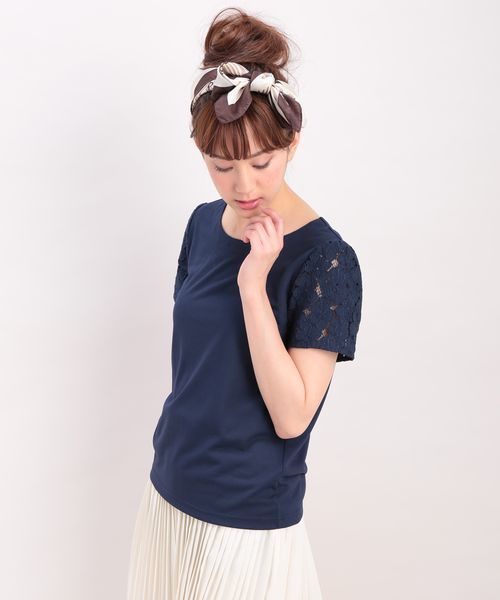 ROPE' PICNIC(ロペピクニック)の「【さらさらUVケアトップス】デオドラントレースプルオーバー(Tシャツ/カットソー・レディース・カーキ/ホワイト/ネイビー/ブルー系その他/サックスブルー・38)」の4枚目の写真