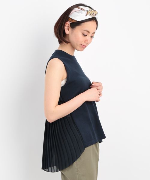 ROPE' PICNIC(ロペピクニック)の「バックプリーツトップス(ニット/セーター・レディース・ホワイト/グレー系その他/ネイビー/ブルー系その他・38)」の4枚目の写真