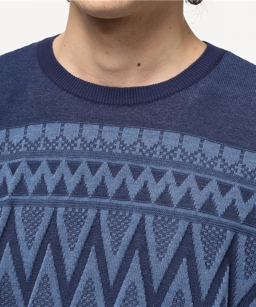 FREDY&GLOSTER（フレディアンドグロスター）の「地柄プレーティング半袖ニット（ニット/セーター・メンズ・グレー/ネイビー・S/M/L）」の5枚目の写真