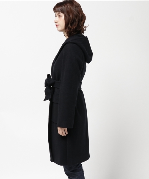 BLUE LABEL CRESTBRIDGE(ブルーレーベルクレストブリッジ)の「ブークレー ガウンコート(その他アウター・レディース・ネイビー/ベージュ・40/36/38/42)」の4枚目の写真