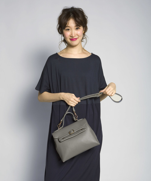 PLAIN CLOTHING（プレーンクロージング）の「フロントベルトハンドバッグ/ショルダーバッグ【PLAIN CLOTHING】（ショルダーバッグ・レディース・ベージュ/レッド/キャメル/グレー/ブラック・FREE）」の14枚目の写真