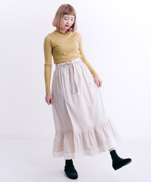 MERLOT（メルロー）の「フリルネックリブニットプルオーバー1101（ニット/セーター・レディース・ライトグレー/マスタード/パープル/アイボリー/ブルー/ブラック・FREE）」の16枚目の写真