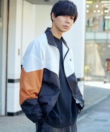 MONO-MART�i���m�}�[�g�j�́u�r�b�O�V���G�b�g�؂�ւ��t���W�b�v�u���]���i�u���]���j�v