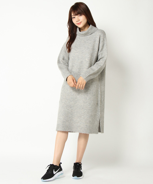 LBC（エルビーシー）の「7Gタートルコクーンニットワンピース（ワンピース・レディース・グレー/ネイビー・M）」の3枚目の写真
