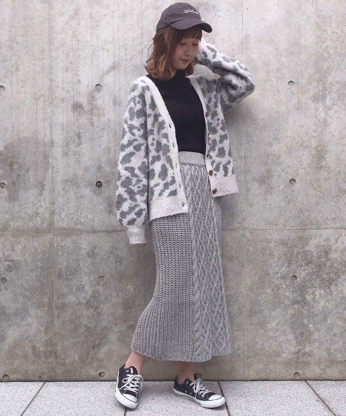 one after another NICE CLAUP（ワンアフターアナザーナイスクラップ）の「ケーブル編みニットスカート（スカート・レディース・アイボリー/グレー/ベージュ/ピンク系その他・FREE）」の11枚目の写真