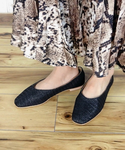 minia（ミニア）の「スクエアトゥ 2WAY バブーシュ/フラットシューズ　□（パンプス・レディース・ホワイト/ブラック系その他/ブラウン系その他/パイソン/レッド/ブラック/ブラック系その他2/ベージュ系その他2/ベージュ・M/L/S/LL）」の13枚目の写真