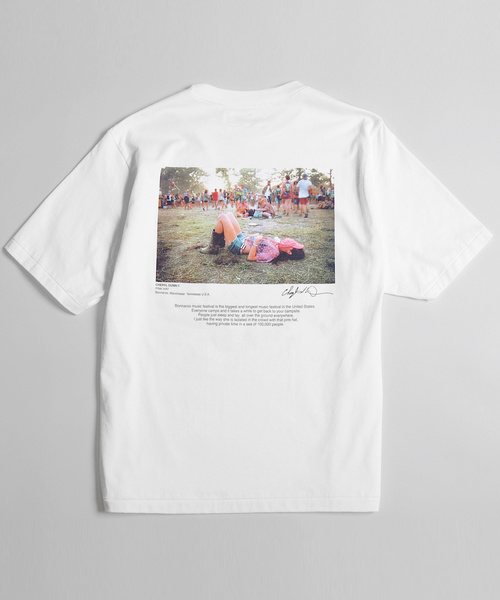 JOHN MASON SMITH / CHERYL DUNN LIGHTLEAK MOSH & PINK HAT S/S 半袖プリントTシャツ JOHN MASON SMITH / CHERYL DUNN LIGHTLEAK MOSH & PINK HAT S/S 半袖プリントTシャツ
