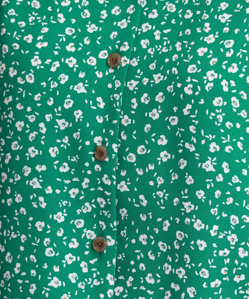 green label relaxing(グリーンレーベルリラクシング)の「FFC フラワー プリント Vネック ブラウス(シャツ/ブラウス・レディース・ケリー/ベージュ/ブラック・FREE)」の14枚目の写真