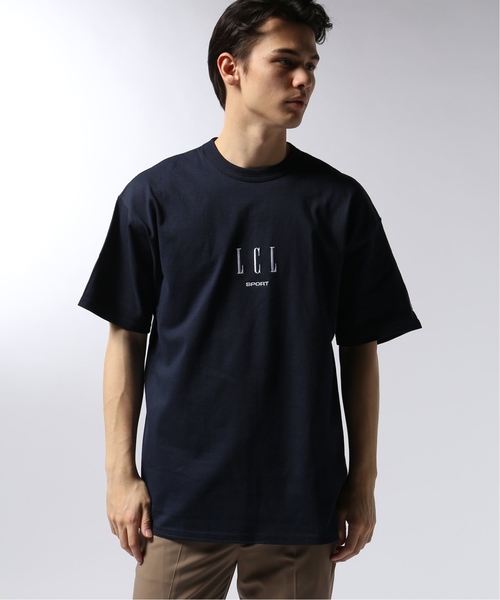 LES CINQ LETTRES(レサンクレトルズ)の「LES CINQ LETTRES. / レ サンク レトル LCL SPORT Tee(Tシャツ/カットソー・メンズ・ホワイト/ネイビー・MEDIUM/SMALL/LARGE)」の1枚目の写真