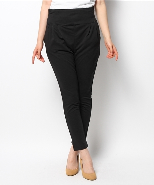 one after another NICE CLAUP(ワンアフターアナザーナイスクラップ)の「【ナイスクラップ】タックサロペット(その他パンツ・レディース・グレー/ブラック・FREE)」の6枚目の写真