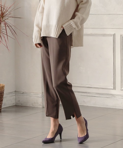 KOBE LETTUCE（コウベレタス）の「デザインスリットセンタープレススラックスパンツ（スラックス・レディース・パープル/カーキ/モカ/ホワイト系その他/ベージュ/ピンク/ライトカーキ/ブラック/イエロー系その他/ピンク系その他/ミント/ホワイト系その他2・FREE/S/M）」の5枚目の写真