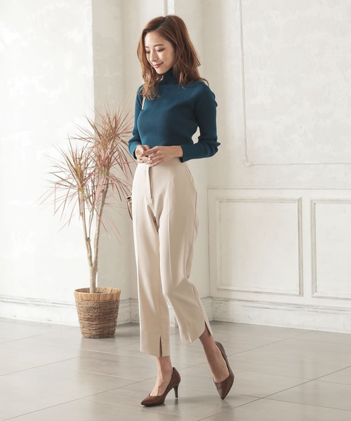 KOBE LETTUCE（コウベレタス）の「デザインスリットセンタープレススラックスパンツ（スラックス・レディース・パープル/カーキ/モカ/ホワイト系その他/ベージュ/ピンク/ライトカーキ/ブラック/イエロー系その他/ピンク系その他/ミント/ホワイト系その他2・FREE/S/M）」の13枚目の写真