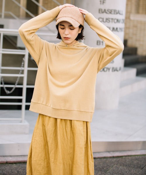 Munich(ミューニック)の「裏毛サイドスリットパーカー(パーカー・レディース・ダークベージュ/キナリ/ダークグレー/レモンイエロー・FREE)」の13枚目の写真