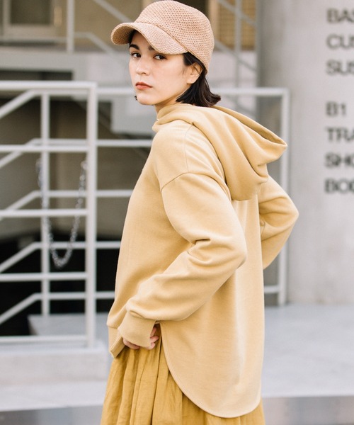 Munich(ミューニック)の「裏毛サイドスリットパーカー(パーカー・レディース・ダークベージュ/キナリ/ダークグレー/レモンイエロー・FREE)」の14枚目の写真