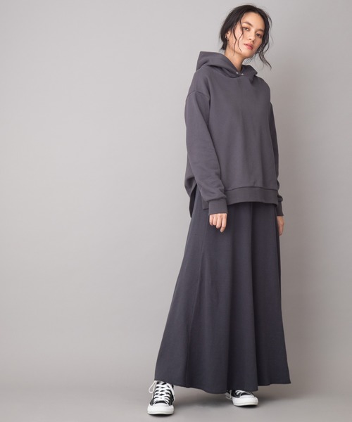 Munich(ミューニック)の「裏毛サイドスリットパーカー(パーカー・レディース・ダークベージュ/キナリ/ダークグレー/レモンイエロー・FREE)」の20枚目の写真