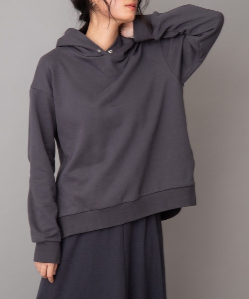 Munich(ミューニック)の「裏毛サイドスリットパーカー(パーカー・レディース・ダークベージュ/キナリ/ダークグレー/レモンイエロー・FREE)」の5枚目の写真