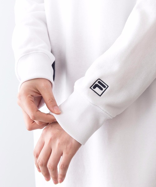 FILA(フィラ)の「【FILA/フィラ】同色エンボス加工 フロントブランドロゴ ゆるめシルエット フード付きミドル丈ワンピース(ワンピース・レディース・杢グレー/ネイビー/ホワイト/ブラック・MEDIUM/LARGE)」の11枚目の写真