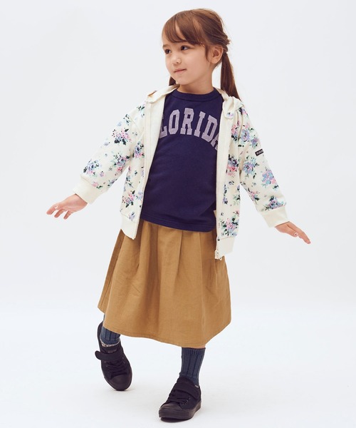 RUGGEDWORKS（ラゲッドワークス）の「花柄ＺＩＰ裏毛パーカー（パーカー・キッズ・グレー/オフホワイト・110cm/100cm/120cm/130cm/140cm/90㎝/150cm）」の2枚目の写真