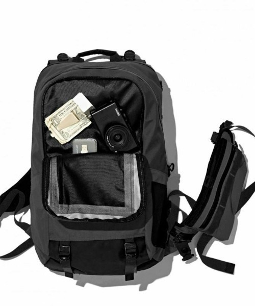 AS2OV(アッソブ)の「【AS2OV/アッソブ】 WATER PROOF CORDURA 305D DAY PACK / 防水 バックパック(バックパック/リュック・メンズ・ブラック/カーキ・FREE)」の7枚目の写真