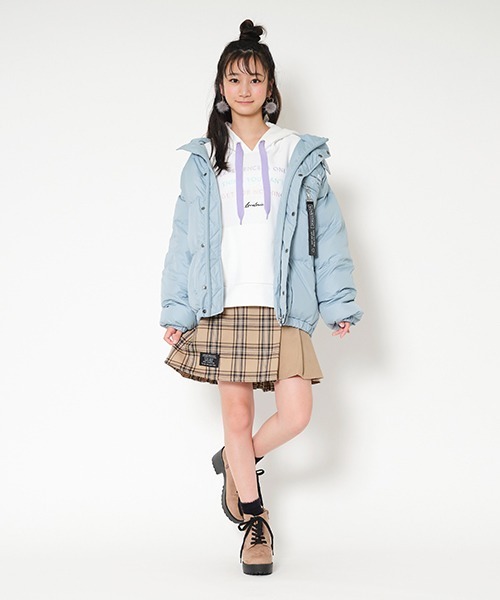 LOVETOXIC（ラブトキシック）の「裏起毛 ロゴ刺しゅうパーカー