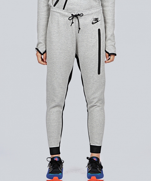 EN ROUTE（アンルート）の「NIKE TECH FLEECE PANT／パンツ（その他パンツ・レディース・ブラック/グレー・MEDIUM/LARGE/SMALL）」の2枚目の写真